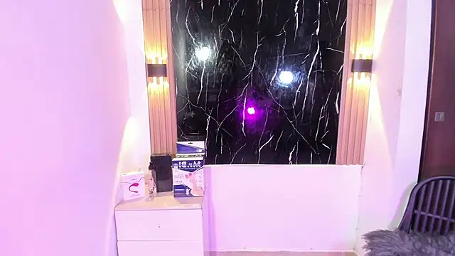 Snapshot of Wyatt_Rose chatting on October 31, 2025, 4:02 am Wyatt Rose online show from October 31, 2025, 4:02 am