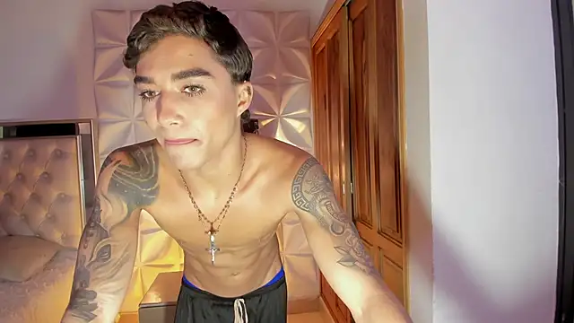 Snapshot of Wyatt_Rose chatting on November 29, 2025, 3:42 am Wyatt Rose online show from November 29, 2025, 3:42 am