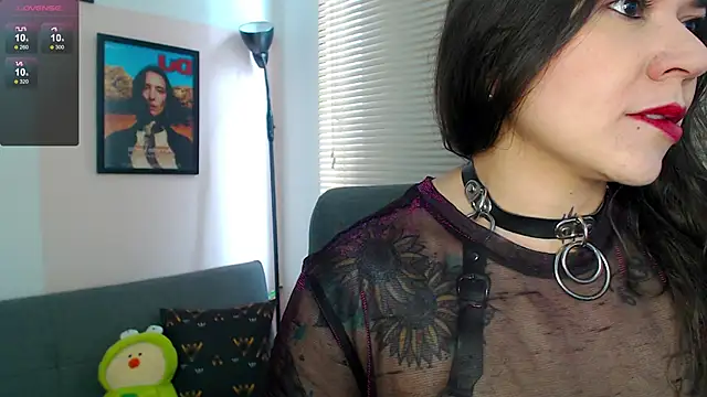 SujannaVarma  online show from October 6, 2025, 4:59 pm