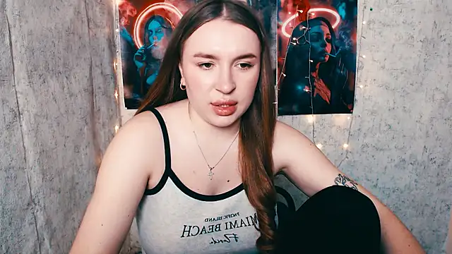 JuliaTopp  online show from March 10, 2026, 7:46 am