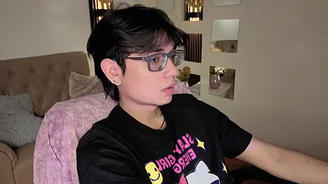 davoxer online show from June 19, 2026, 3:22 am