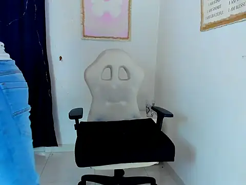 Masterblue hot online show from March 17, 2026, 10:24 pm