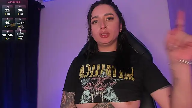 scarlett Collinss online show from April 30, 2026, 9:19 pm