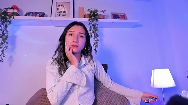 Snapshot of Vampgyal chatting on November 27, 2025, 9:17 pm Vampgyal online show from November 27, 2025, 9:17 pm