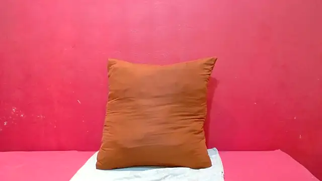 Snapshot of GlowGoddessxx chatting on October 27, 2025, 2:59 am GlowGoddessxx online show from October 27, 2025, 2:59 am