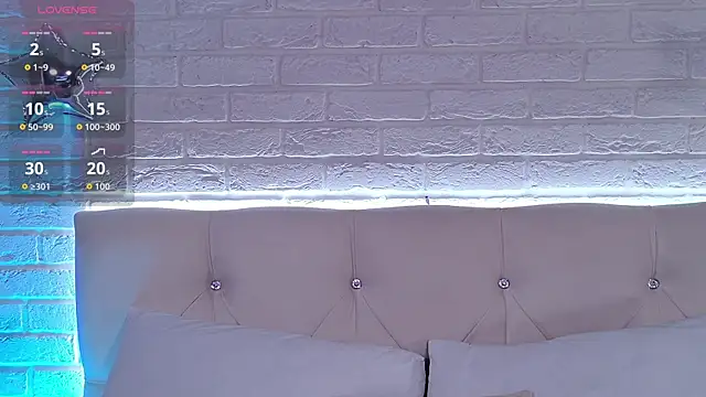 Aria Vox online show from May 12, 2026, 3:47 am