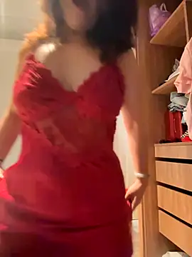 anna yngs online show from September 24, 2025, 12:47 am