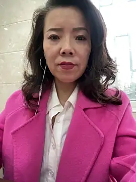 anna yngs online show from March 15, 2026, 10:43 am