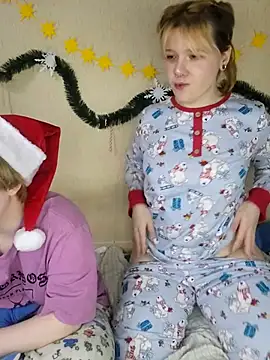 Snapshot of xrixsyx_and_ricky chatting on December 20, 2025, 4:03 pm xrixsyx and ricky online show from December 20, 2025, 4:03 pm