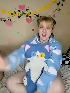 Snapshot of xrixsyx_and_ricky chatting on March 5, 2026, 5:53 pm xrixsyx and ricky online show from March 5, 2026, 5:53 pm