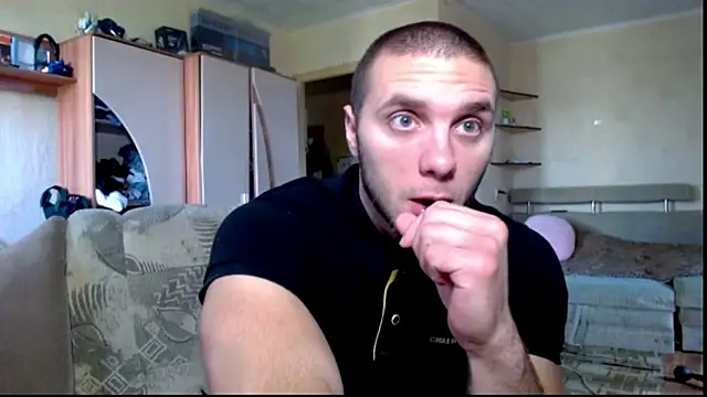 Snapshot of Jordan1Dior chatting on July 12, 2026, 8:16 am Jordan1Dior online show from July 12, 2026, 8:16 am