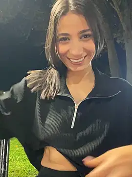 -juicy  online show from March 14, 2026, 12:28 am