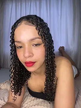 Yasmin777  online show from November 9, 2025, 9:46 pm