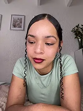 Snapshot of Yasmin777_ chatting on June 9, 2026, 5:46 pm Yasmin777 online show from June 9, 2026, 5:46 pm