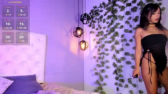 Snapshot of Nicollee_Heart chatting on May 31, 2026, 2:13 pm Nicollee Heart online show from May 31, 2026, 2:13 pm