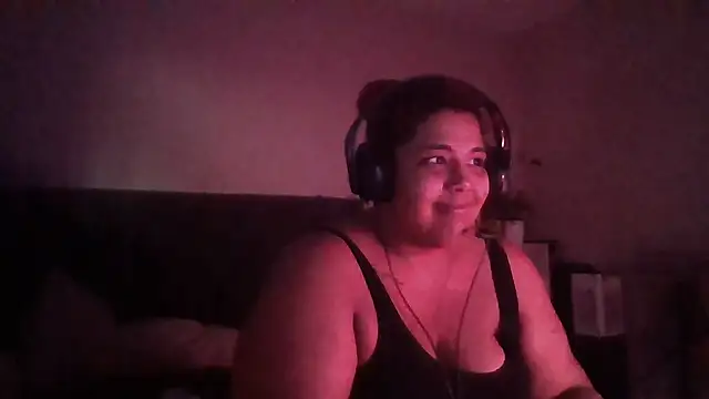 1n0nlythroat online show from April 28, 2026, 2:27 am