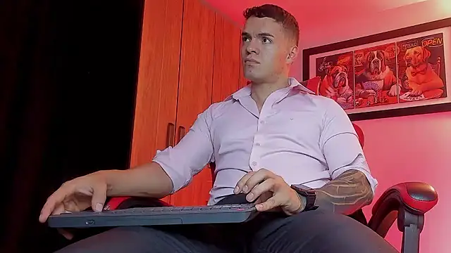 ALPHA DOMINUS  online show from January 19, 2026, 4:05 am