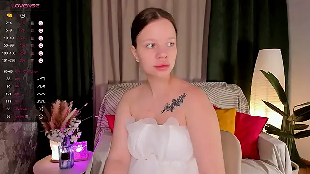Snapshot of marydreams_ chatting on June 8, 2026, 2:23 am marydreams online show from June 8, 2026, 2:23 am