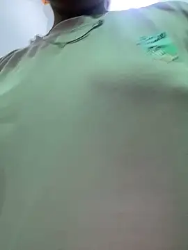 misharani00 online show from September 23, 2025, 12:46 am