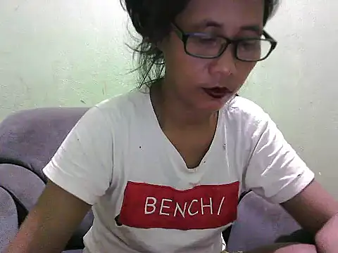 HotLadyPinay32 online show from March 4, 2026, 6:58 pm