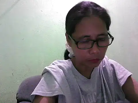 HotLadyPinay32 online show from March 21, 2026, 10:24 pm