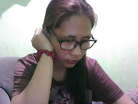HotLadyPinay32 online show from June 28, 2026, 11:38 am