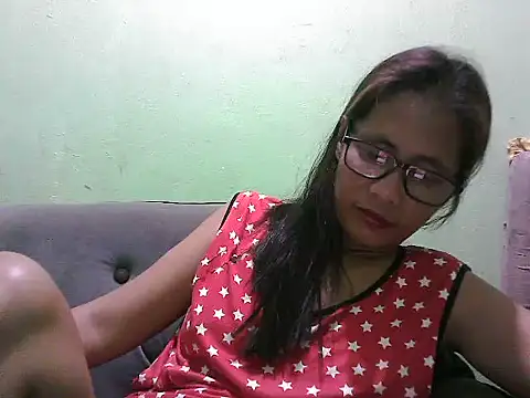 HotLadyPinay32 online show from July 24, 2026, 8:45 am
