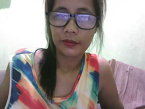 HotLadyPinay32 online show from July 26, 2026, 7:43 pm