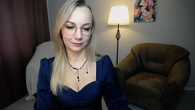 Snapshot of Ava_Elior chatting on September 25, 2025, 10:19 am Ava Elior online show from September 25, 2025, 10:19 am