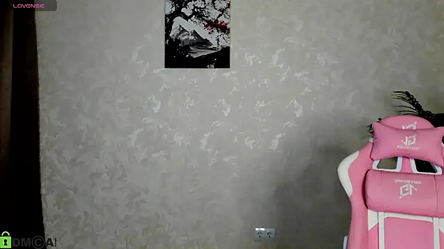 FlirtyAura online show from November 17, 2025, 3:12 am