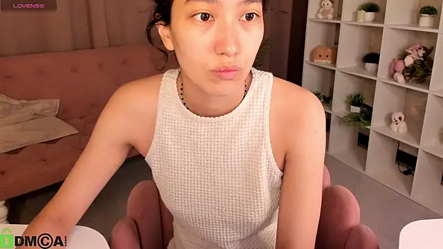 FlirtyAura online show from July 11, 2026, 3:42 am