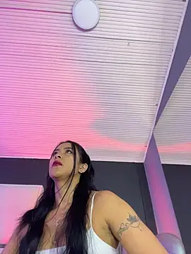 BellaFernandez   online show from June 20, 2026, 1:03 pm