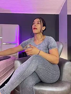 BellaFernandez   online show from July 30, 2026, 1:43 pm
