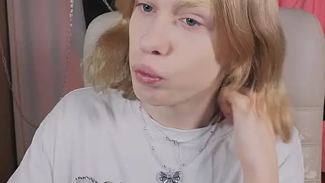 Snapshot of BarbieRichy chatting on October 30, 2025, 5:53 am BarbieRichy online show from October 30, 2025, 5:53 am