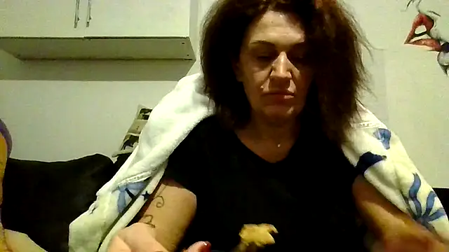 RubyyRosee online show from January 13, 2026, 6:08 am