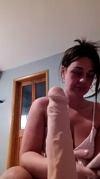 Snapshot of Sophrob96x chatting on February 22, 2026, 5:44 pm Sophrob96x online show from February 22, 2026, 5:44 pm