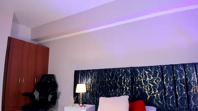 katte landerr online show from February 26, 2026, 1:10 pm