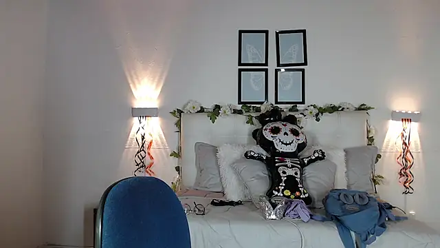 Megan 05  online show from November 11, 2025, 6:30 pm