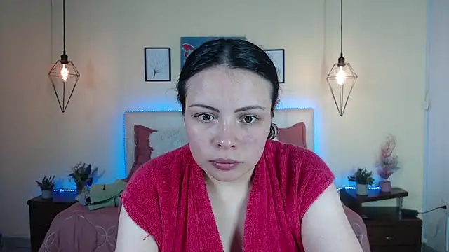 Snapshot of Megan_05_ chatting on June 15, 2026, 7:05 pm Megan 05 online show from June 15, 2026, 7:05 pm