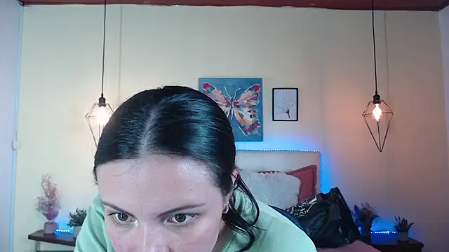 Snapshot of Megan_05_ chatting on June 30, 2026, 6:42 pm Megan 05 online show from June 30, 2026, 6:42 pm