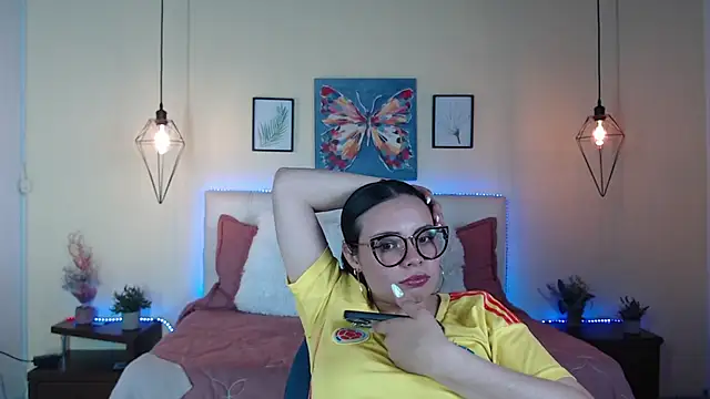 Snapshot of Megan_05_ chatting on July 3, 2026, 7:20 pm Megan 05 online show from July 3, 2026, 7:20 pm