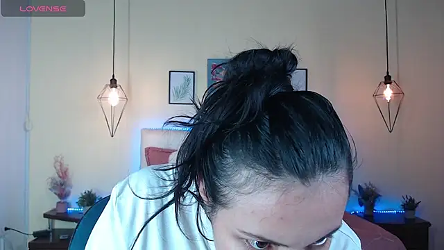 Snapshot of Megan_05_ chatting on August 1, 2026, 7:13 pm Megan 05 online show from August 1, 2026, 7:13 pm