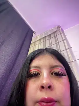 Snapshot of Angie_lynn chatting on September 28, 2025, 2:39 am Angie lynn online show from September 28, 2025, 2:39 am