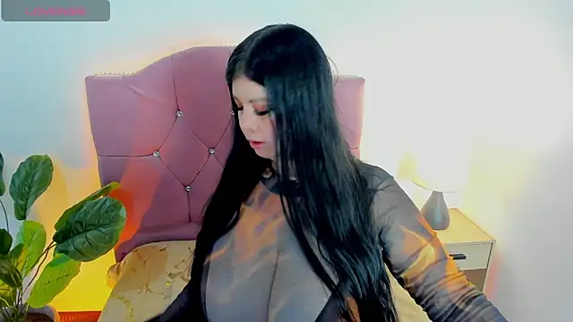 Snapshot of Angie_lynn chatting on November 13, 2025, 4:06 pm Angie lynn online show from November 13, 2025, 4:06 pm