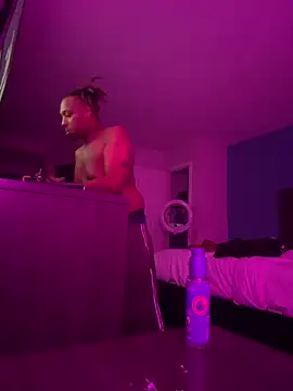 Snapshot of BigMfLuther chatting on December 14, 2025, 3:23 am BigMfLuther online show from December 14, 2025, 3:23 am