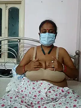 Snapshot of Barna_Love chatting on September 21, 2025, 5:47 pm Barna Love online show from September 21, 2025, 5:47 pm