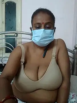 Snapshot of Barna_Love chatting on November 14, 2025, 5:33 pm Barna Love online show from November 14, 2025, 5:33 pm