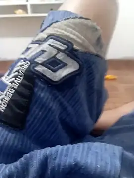 Snapshot of safadinhoo007 chatting on November 17, 2025, 11:05 am safadinhoo007 online show from November 17, 2025, 11:05 am