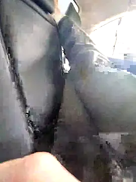 Snapshot of Lovelyx0x chatting on October 2, 2025, 2:40 am Lovelyx0x online show from October 2, 2025, 2:40 am