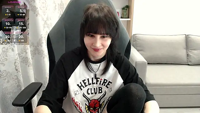 Snapshot of MistyDark chatting on November 7, 2025, 8:53 pm MistyDark online show from November 7, 2025, 8:53 pm